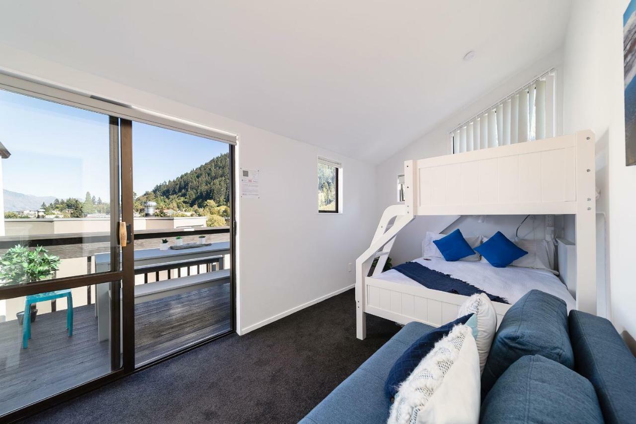 Central, Modern Loft Style Home - 2 Min Walk From Town Queenstown Exterior photo